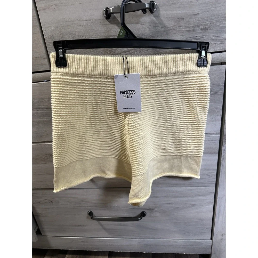 Princess Polly Crochet Shorts Size S/M NWT Butter Yelllow